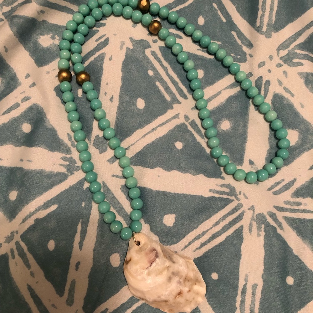 Statement necklace